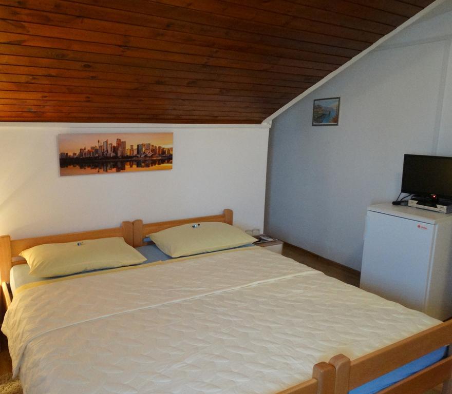 Pansion Belveder Bed and Breakfast Crikvenica Eksteriør billede